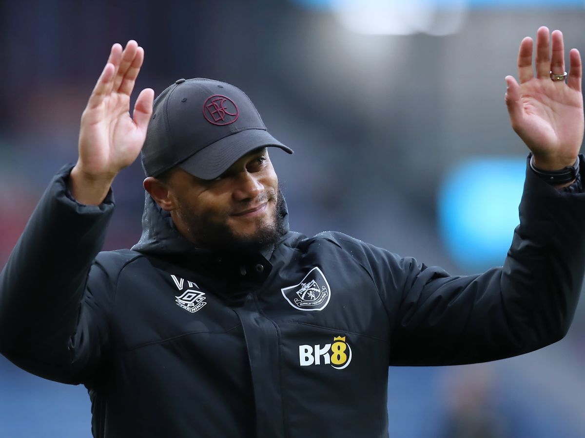 👉 Completely changed the style of play
👉 Had to integrate 21 new players after losing 21 players
👉 Lost just 2 games all season
👉 Only 1 team in Championship history has more points after 39 games

Promoted with 7 games remaining.

Congratulations Vincent Kompany and Burnley!