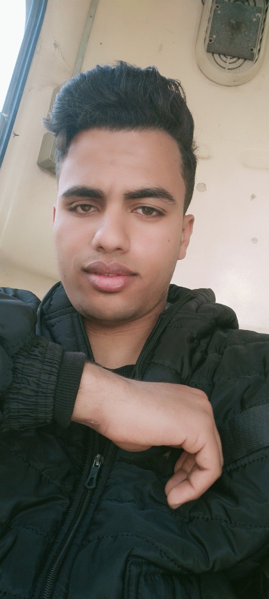 هل أعتزلت ما يُؤذيك ..
أم لا زلت تنتظر أن يُؤذيك أكثر ؟