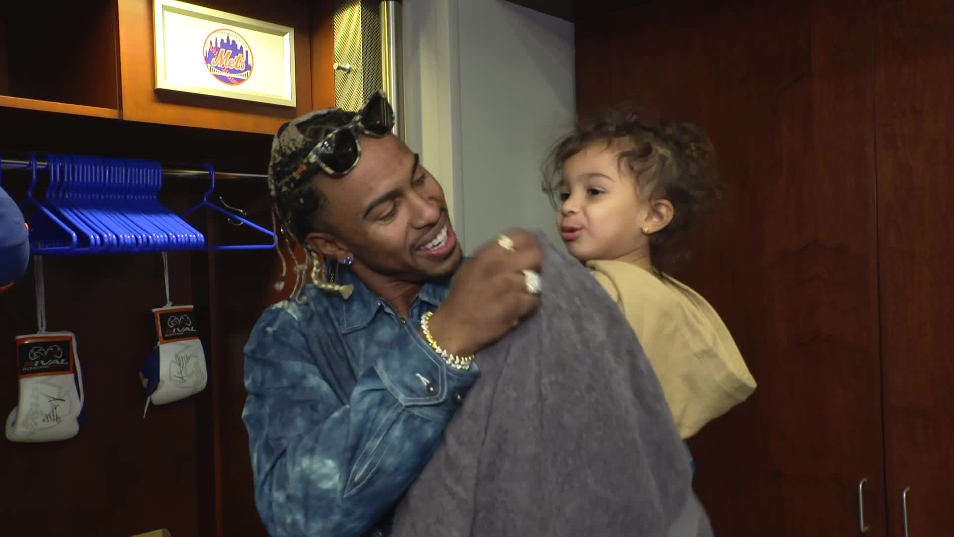 SNY on X: Francisco Lindor's daughter Kalina enjoyed her Citi