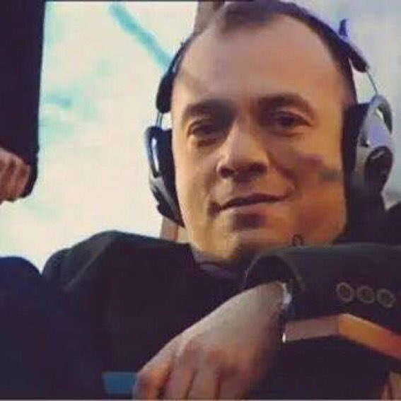 19 yıl önce bugün..

Süleyman Çakır aramızdan ayrıldı..

#SüleymanÇakır