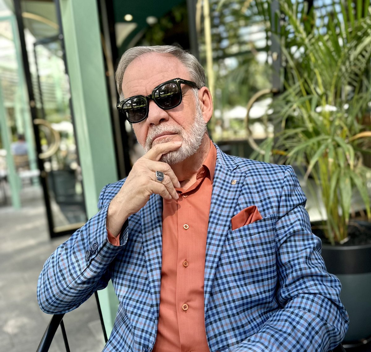 niehaus_carl's tweet photo. Tomorrow an opinion piece by me will be published in which I expose the pathetic lying incompetence of the South African government, and especially of the Minister of Justice, @RonaldLamola, with regards to the Gupta extradition debacle. https://t.co/48dERLPAOG
