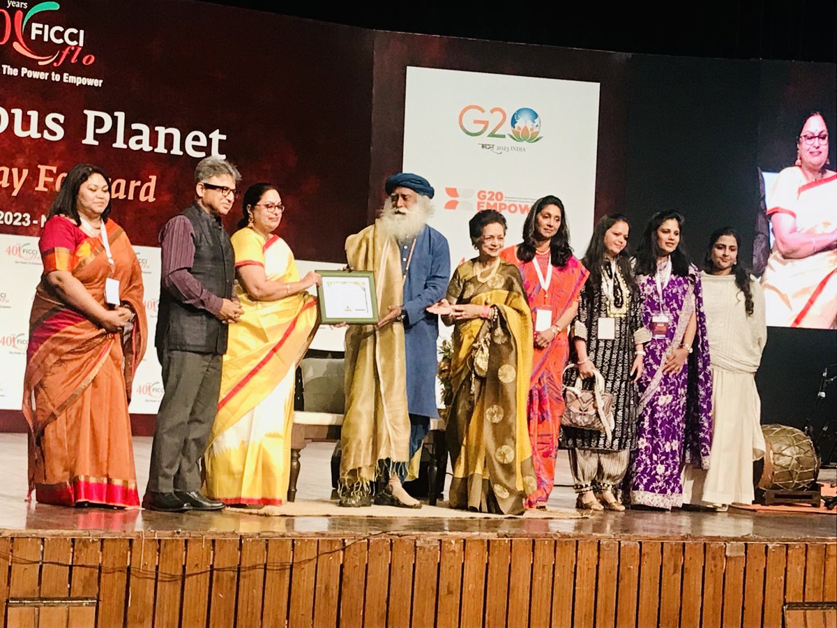 FICCIFLO's tweet photo. You can improve your body’s chemistry through how you breathe, and how you hold and move your body. This is why Yogic Practices are so important ⁦@SadhguruJV⁩ ⁦@ficci_india⁩ ⁦@ShivkumarSudha⁩ ⁦@Rashmisarita⁩ ⁦@ishafoundation⁩ https://t.co/geCCNFYYqM