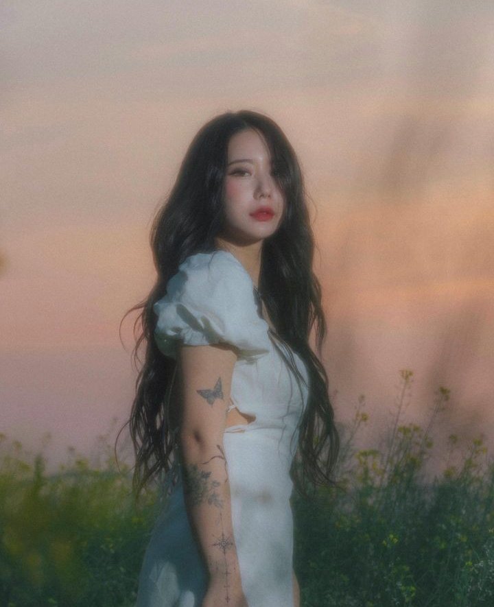 JiaeBrasil's tweet photo. [29.03.23] Jiae via 📸 

"Eu sonho com a liberdade : ( "

Fotos inéditas do jacket álbum.

#JiaeBrasil https://t.co/1WUzPEP4PJ