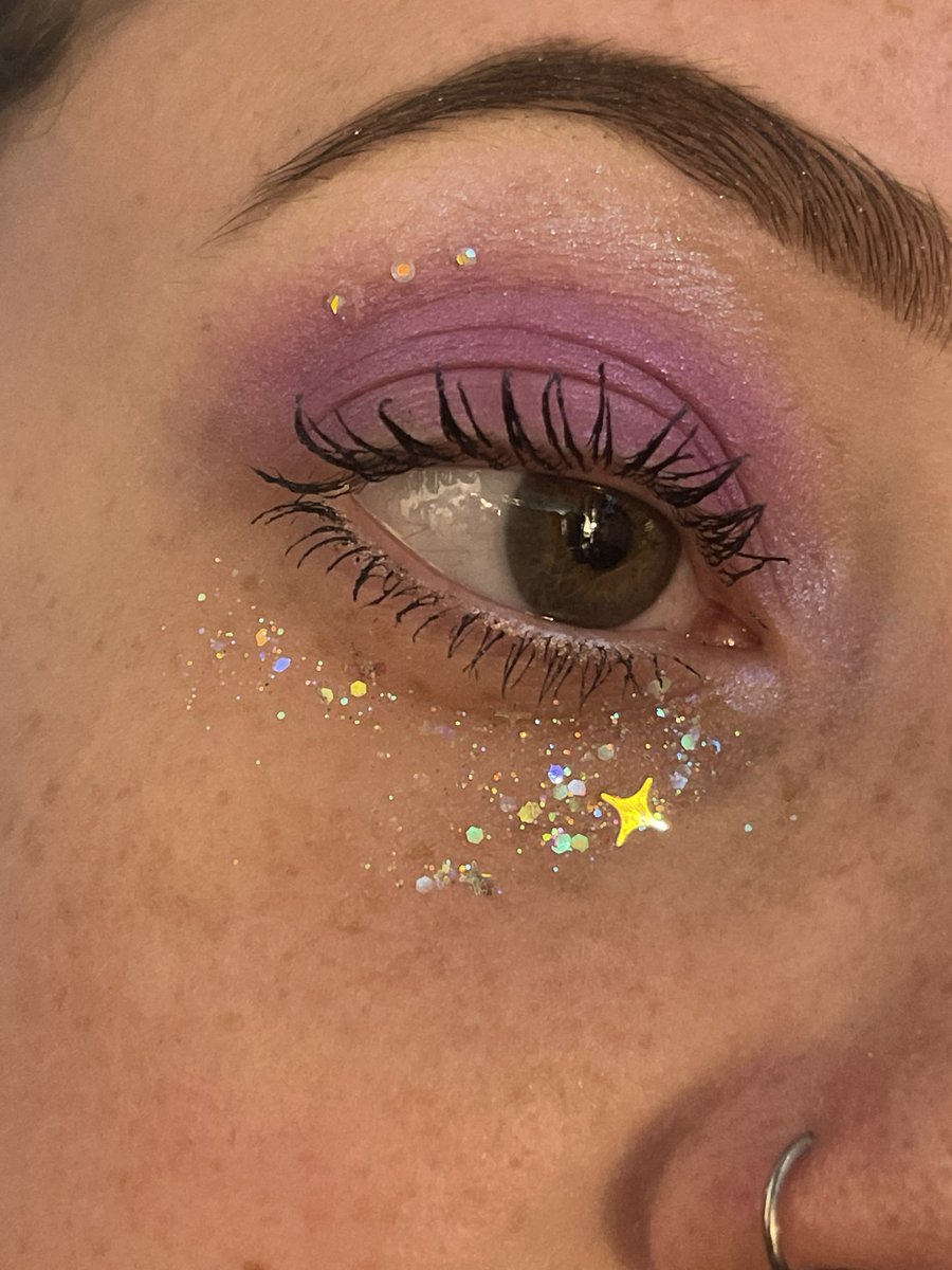 i think this has been my favorite way to wear my glitter gels 🥹 its so beautiful
