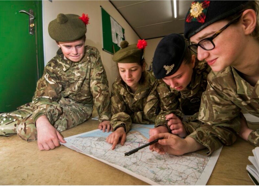 CarolineRuby_T1's tweet image. A full 7 day week active from 6.30am to 10pm and 82% in range thanks to #tslim and #dexcom She's had a ball doing rifle and small arms firing, drill, fieldcraft, navigation, and first aid. Also hiked the Cateran trail, slept under a basha and ate  rations.  #DiabetesTechCantWait