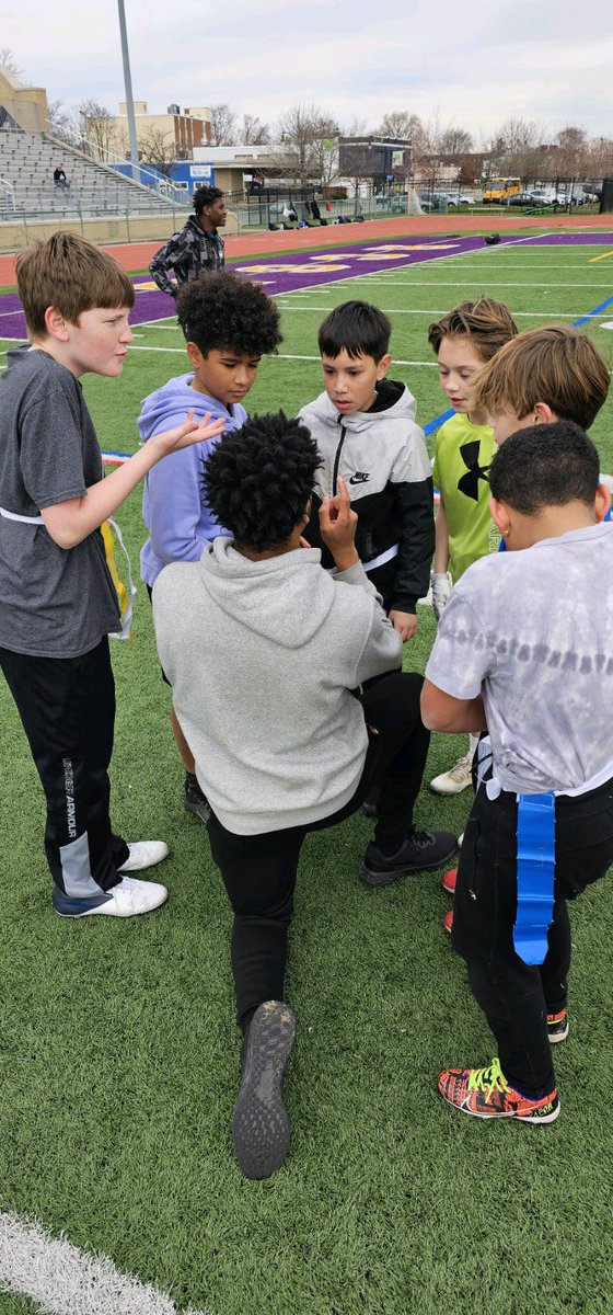cassandra_vann's tweet photo. Team building Activities come in many forms! Rise &amp; Grind Football Camp vs East Softball Flag Game. 🥎🏈 @GoEastEagles https://t.co/hZQRYrOhIr
