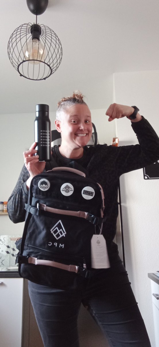 Just arrived. Gift from Tonette and Mark ❤️❤️❤️ Thanks MPC for this New Bag .. Cant wait to use it 🥾🚶