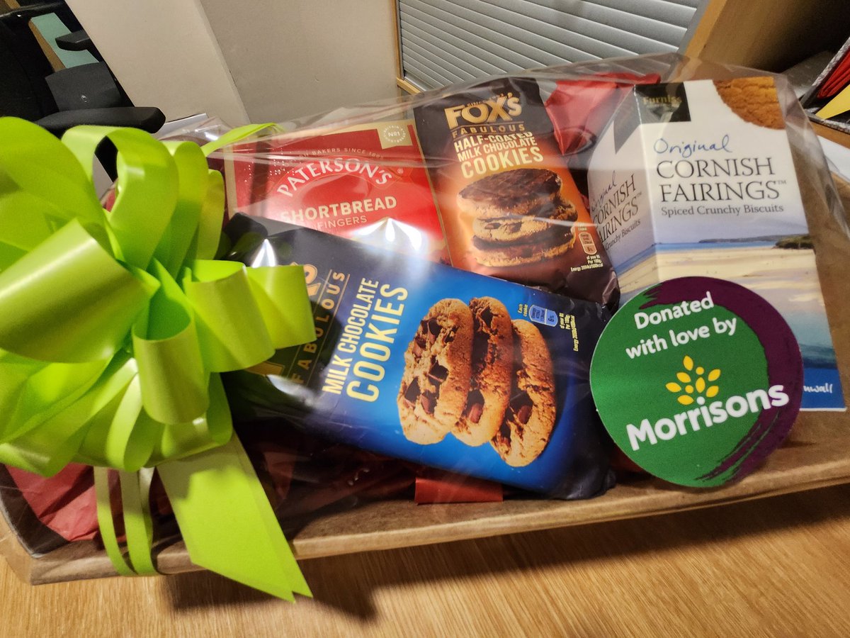 Shout out#morrisons#champion#martinhenderson#thankyoukindly#forhamper#garnerward#dementia&amp;olderpeople#mentalhealth