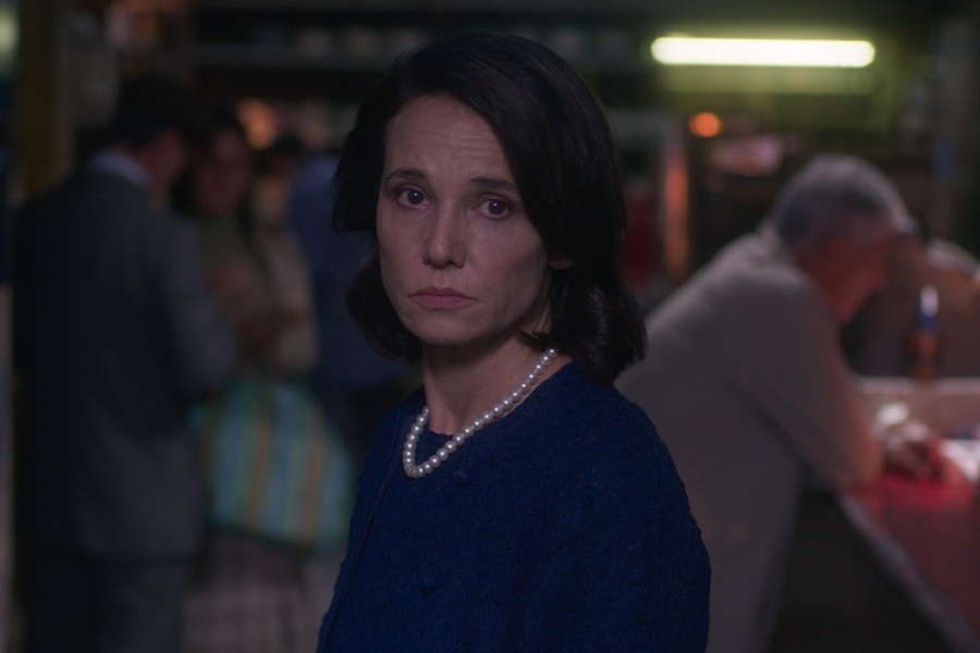 lamaquinamedio's tweet photo. Datazo: ¡La premiada película chilena "1976", dirigida por Manuela Martelli y protagonizada por Aline Küppenheim, se encuentra disponible en Netflix! 😍🎬 https://t.co/WehUCK6NXA