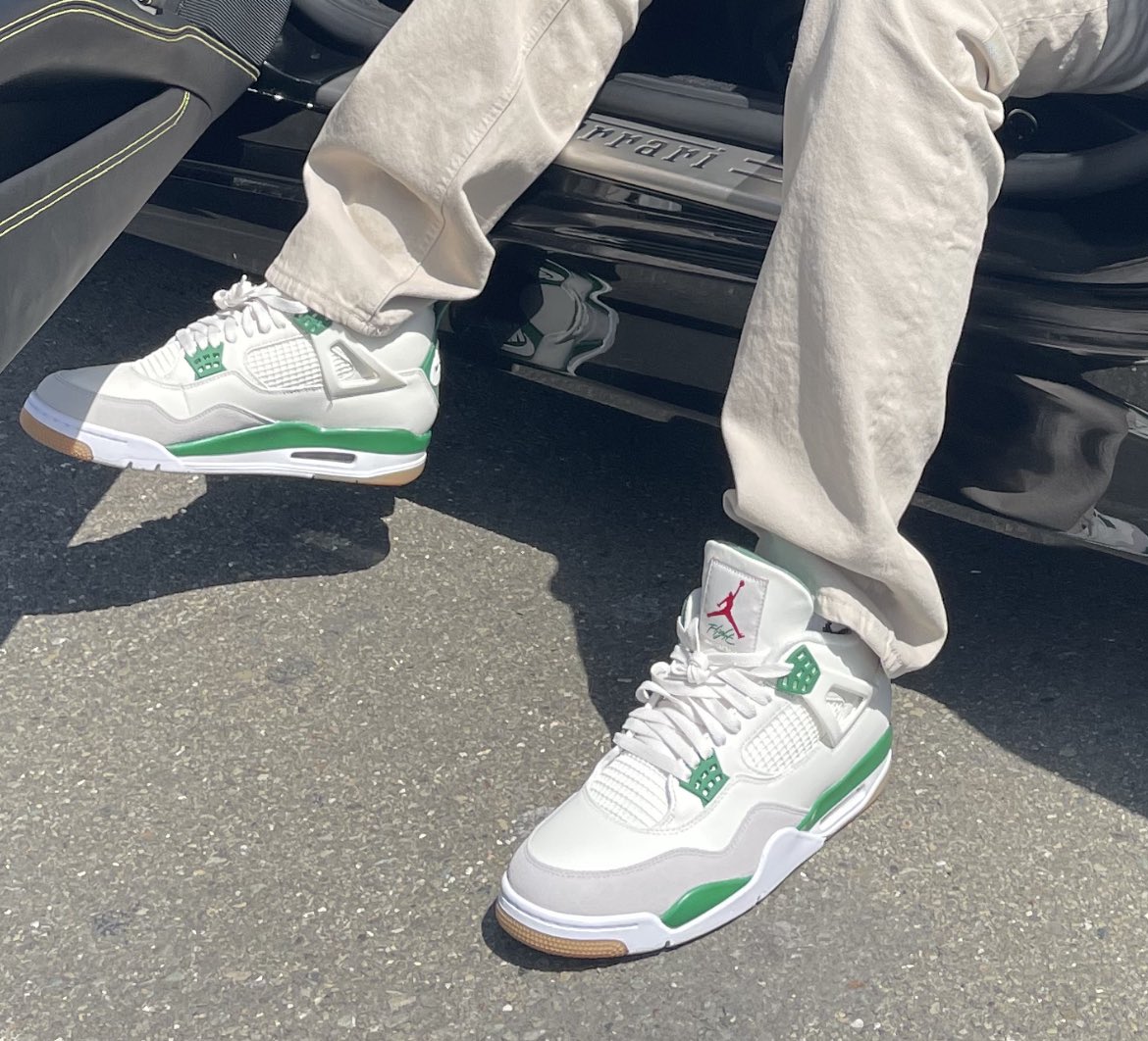 CallMe100KsPage's tweet photo. SB 4’s, Rari engine on roar 🦁 #SneakerHead #MikeLife #Ferrari #FerrariFriday https://t.co/xVqd0rib9F