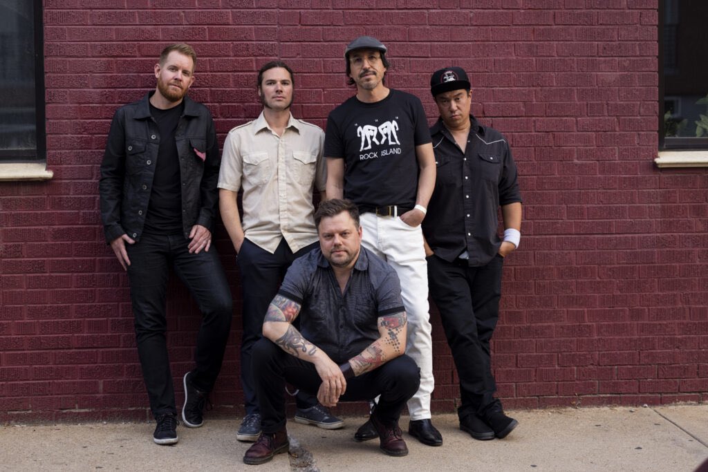 There’s a whole new back of Colorado artists you should get to know! Here is our Local 303 lineup for April 😎 cpr.org/2023/03/31/the…

📸: @TheMssng