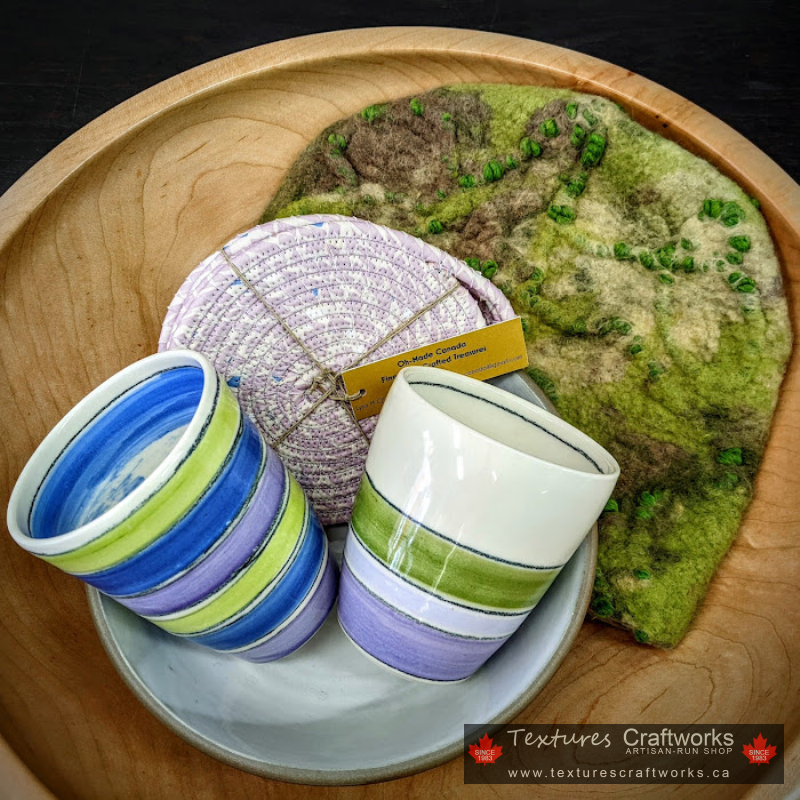 texturescrafts's tweet image. Drinking #cups, #hotpads, #bowls, #teacosies... a wee bit of work by our talented #artisan members #TexturesCraftworks @LockeStShops

#mugs #plates #HamOnt #gifts #handcrafted #giftideas #local #accessories #homedecor #handmade #felted #wood #woodwork #woodcraft #craftsman