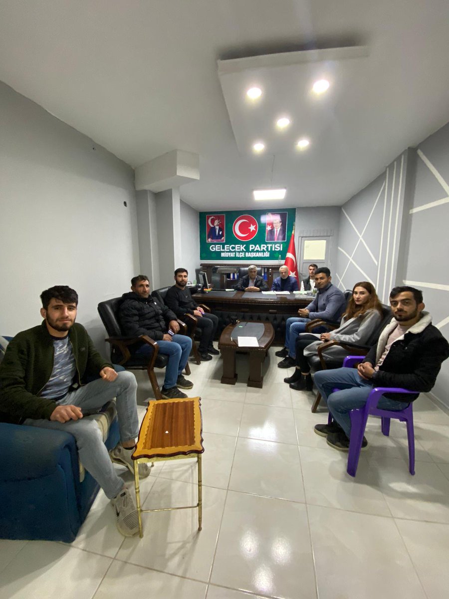 Celildmir1453's tweet photo. Haftalık olağan ilçe Yönetim kurulu toplantımızı gerçekleştirdik.
Alınan kararların hayırlara vesile olmasını temenni ederiz.
#celil Demir
# Gelecek iMardin
#Gelecek Midyat https://t.co/NbsTmNINJz