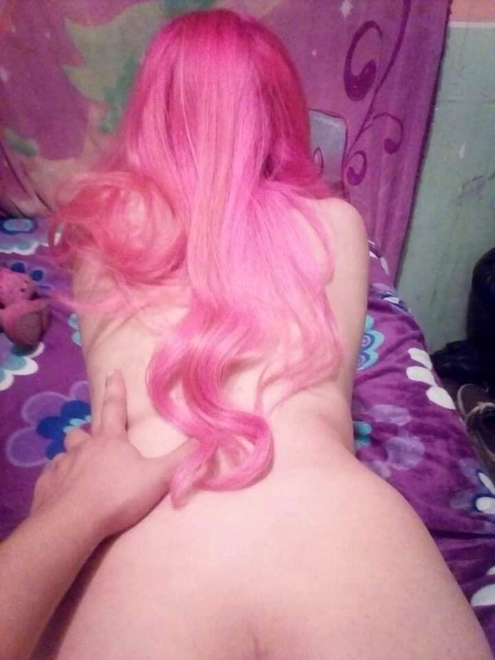 VictoriaColung6's tweet photo. https://t.co/4cOBJqxePQ
Vayan a mi onlyfans y de se mucho amor ❤️ https://t.co/Z1vAsOMADJ