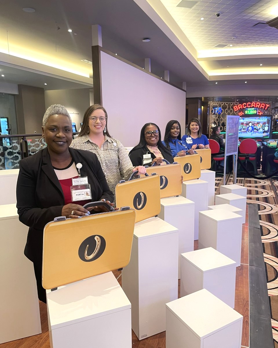 HorseshoeLC's tweet photo. We only have four more weeks of Suitcase Man! Join us tomorrow night for your chance to win. Don't forget two lucky people will go to our grand finale! #LegendaryWeekends #HorseshoeLC
Must be 21+. Know When To Stop Before You Start®. Gambling Problem? Call: 1-877-770-STOP https://t.co/ZR3gvFG2EM