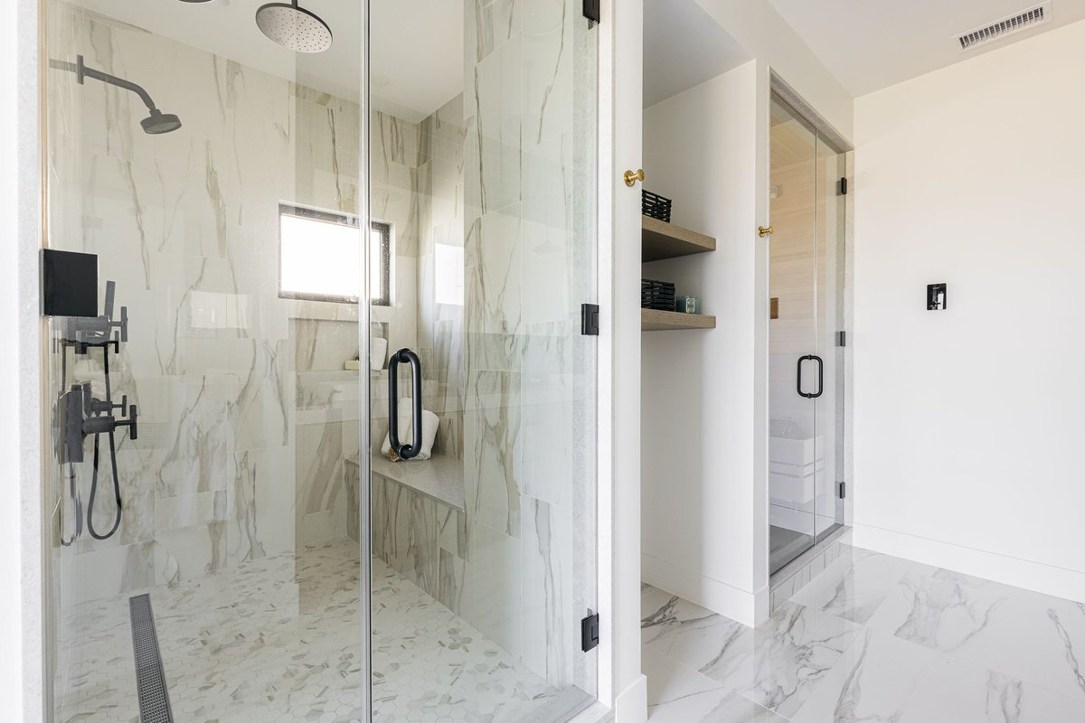 AColonFLRealtor's tweet photo. Which of these types of showers would be good for your bathroom #remodel? #homeimprovement  https://t.co/7IJzxUJiqB https://t.co/pyRHPZUFu7