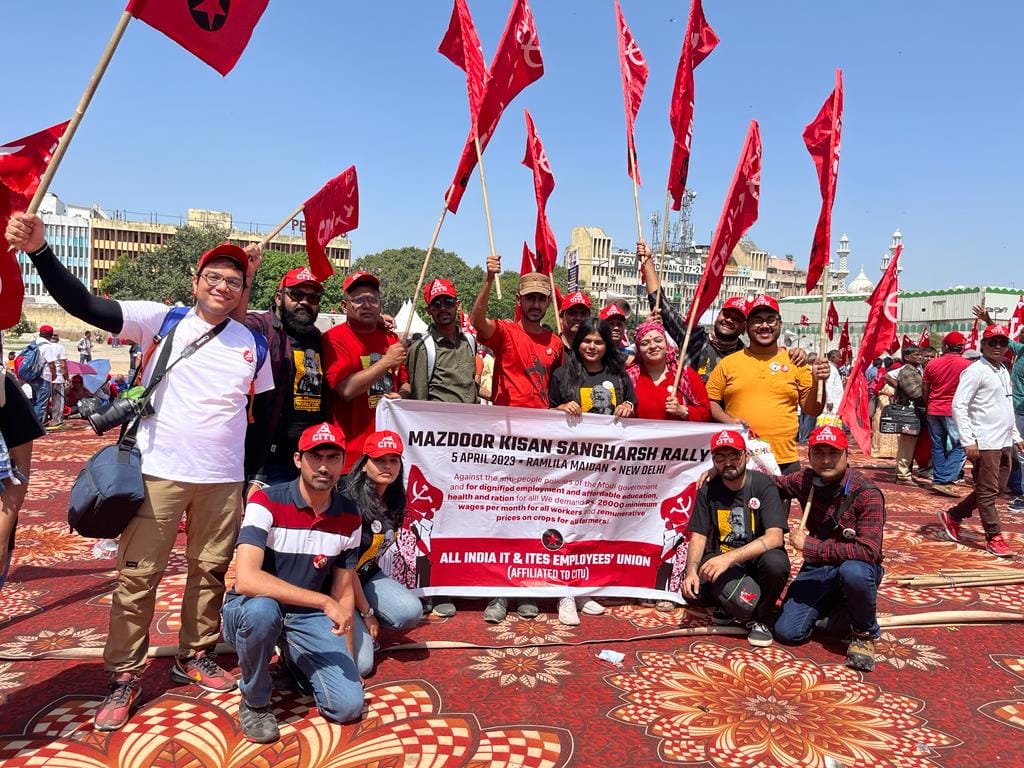 DasmahapatraS's tweet image. #AIITEU  comrades participated the great Mazdoor kishan Sangharsh rally  on 5th April 2023 ,at  Ramleela Maidan , Newdelhi .
#ScrapLabourCodes
#kishanmazdoorsangharshrally
#kishanmazdoorsangharshmorcha
#saynotopinkslips
#AIITEU
#CITU