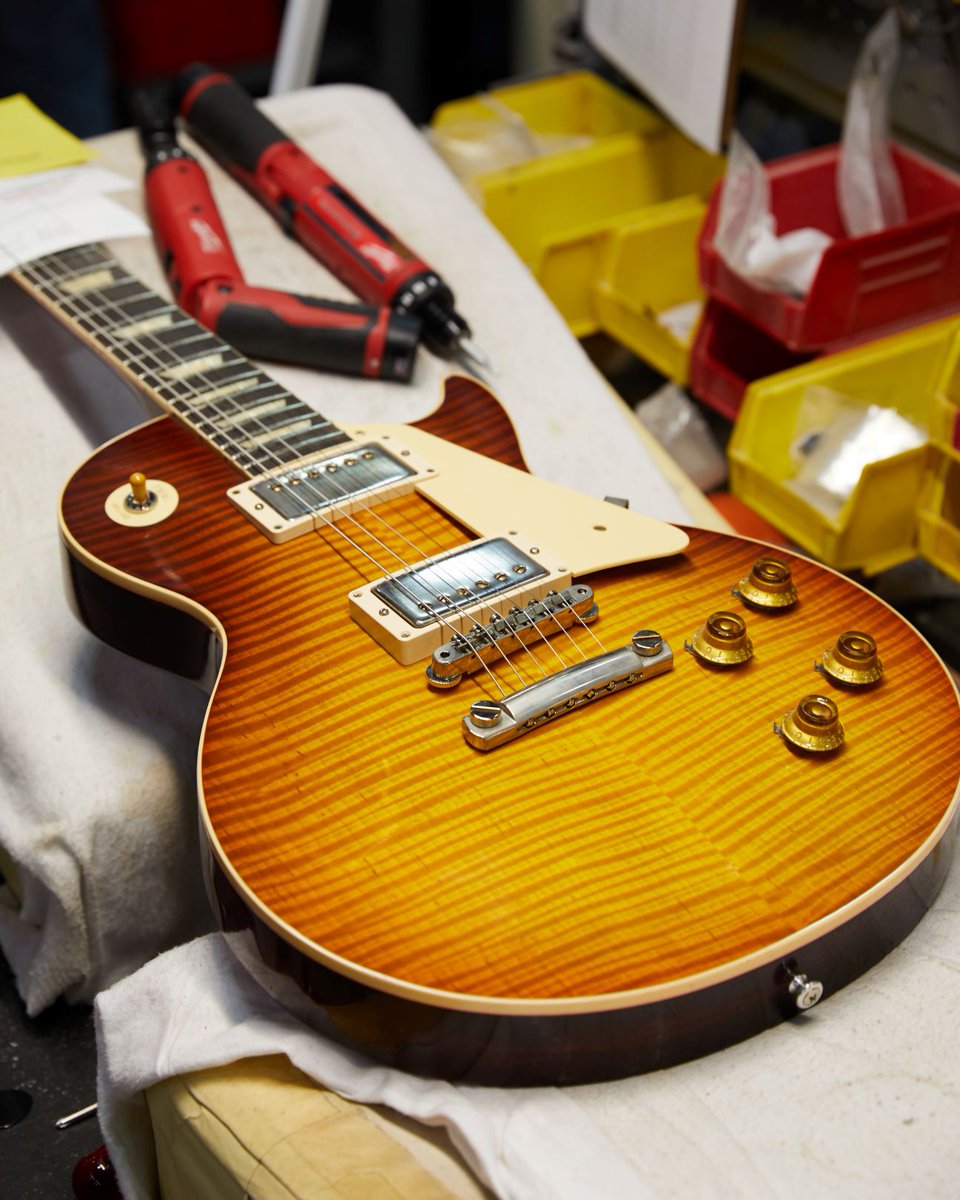 CustomGibson's tweet image. Our favorite day of the week! What do you think about the top on this one? #fametopfriday 🔥