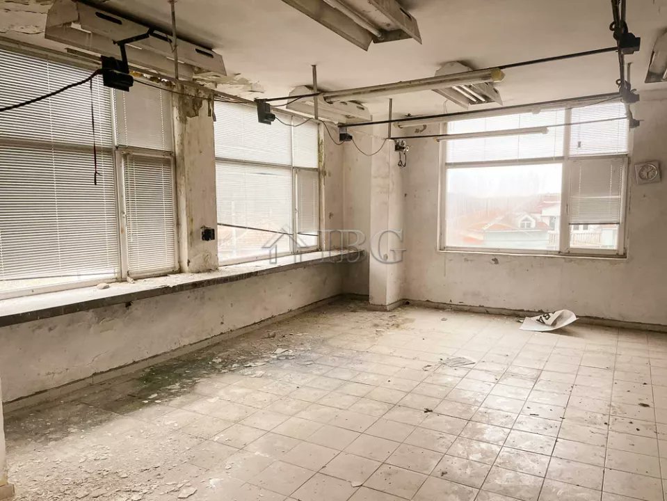 immo_reedb's tweet image. #Sonstiges #zuverkaufen #TzarKaloyan #Bulgarien #reedb
Large IndustrIal premIse In the vIllage of Tsar Ka   Large IndustrIal premIse In the vIllage of Tsar Kaloyan     IBG..   reedb.com/ad-1035840-tza…