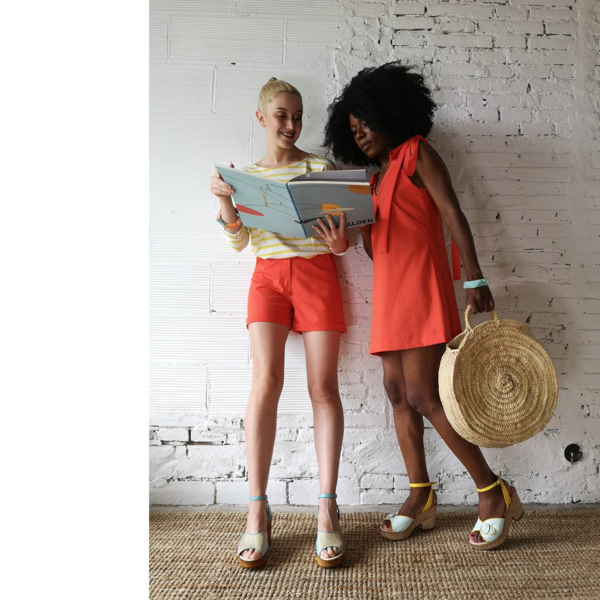 iodreamsdesign's tweet photo. Si buscas ropa para usar solo esta temporada te has equivocado de marca, porque nuestra ropa soporta el paso del tiempo.
IO DREAMS es moda sostenible y atemporal, hecha en un pequeño taller especialmente para ti.
https://t.co/hCmPLic9WB https://t.co/cjynmiuzI4