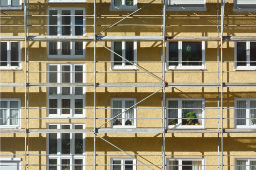 La #rehabilitación de los edificios será clave para adaptarlos a las necesidades de la sociedad contemporánea. Por eso la #renovación tendrá un peso tan importante en el #EBS2023. ¡Inscríbete en formato presencial y streaming! 📝👉 ow.ly/3Ihf50NwUfX