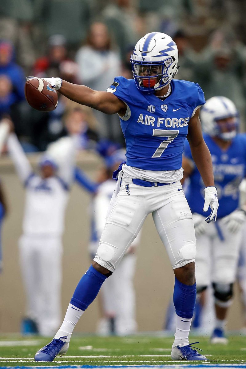 Blessed to receive an offer from United States Air Force Academy! <a href="/CoachAdamCruz1/">Coach Adam Cruz</a> <a href="/SLUHfootball/">SLUH Football</a> <a href="/AF_Football/">Air Force Football</a> <a href="/Brian_Knorr/">Brian Knorr</a> <a href="/JPRockMO/">JP Rock</a>