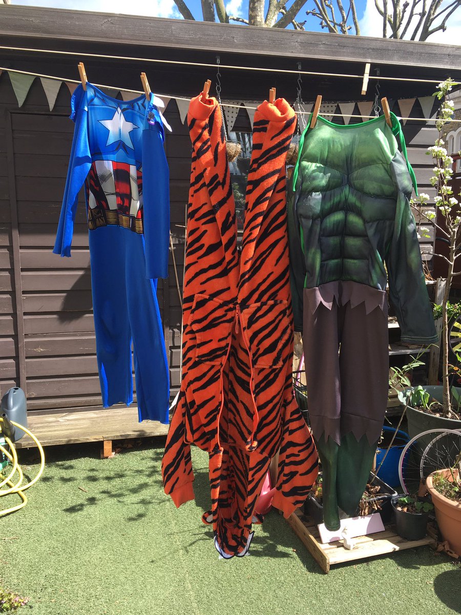 KnittingSOS's tweet image. This must be what Mr Benn’s washing line looks like. #dressingup #washingline #sunnyday #everydayislaundryday