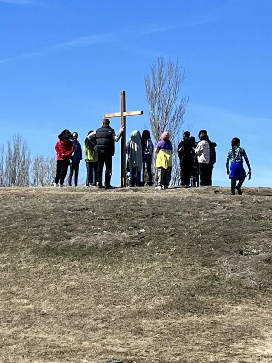 CSMhs4's tweet image. During this Holy Week, CSM classes prepared their hearts and minds for Easter by taking part in the Stations of The Cross.