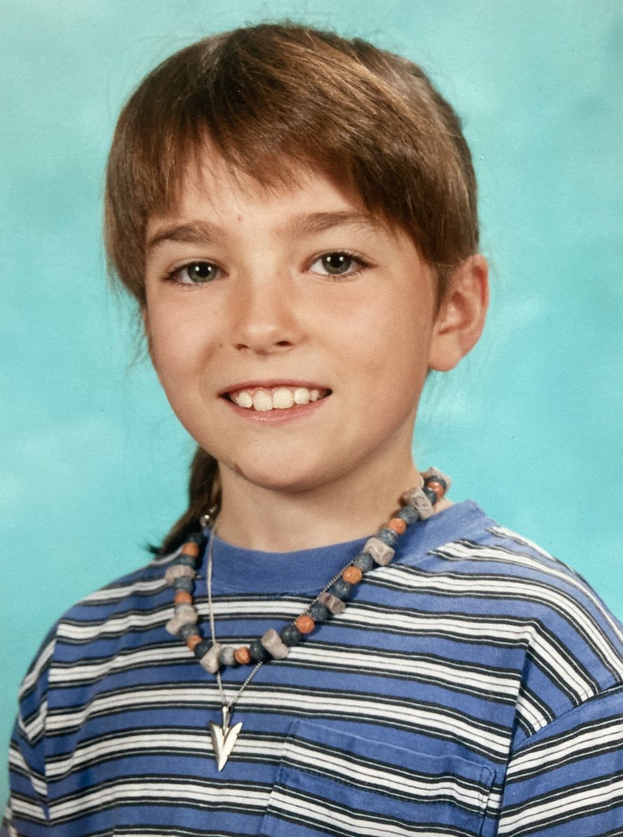 this tiny gay child has a tiny new song out today: eliza-edens.bandcamp.com/track/everythi…