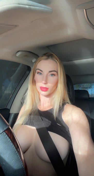 Friendly reminder to wear your seatbelt! ? https://t.co/WihvjC4GJf