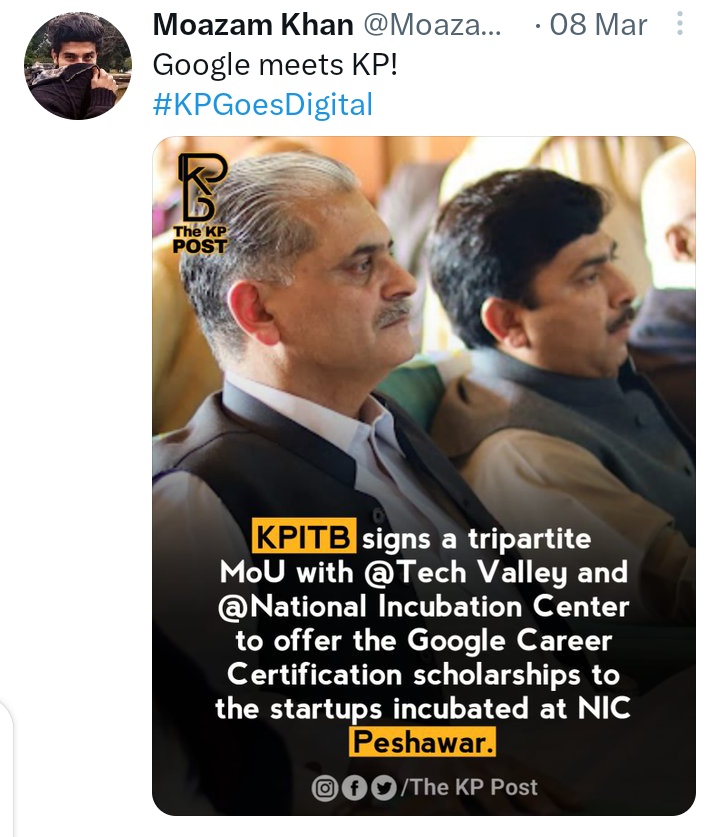 Moazam_Khan3's tweet photo. This is the reality of the influencers and the project, to support the Government initiatives whether it's elected or caretaker. 
#JusticeForKPInterns https://t.co/ZI30xk1rIt