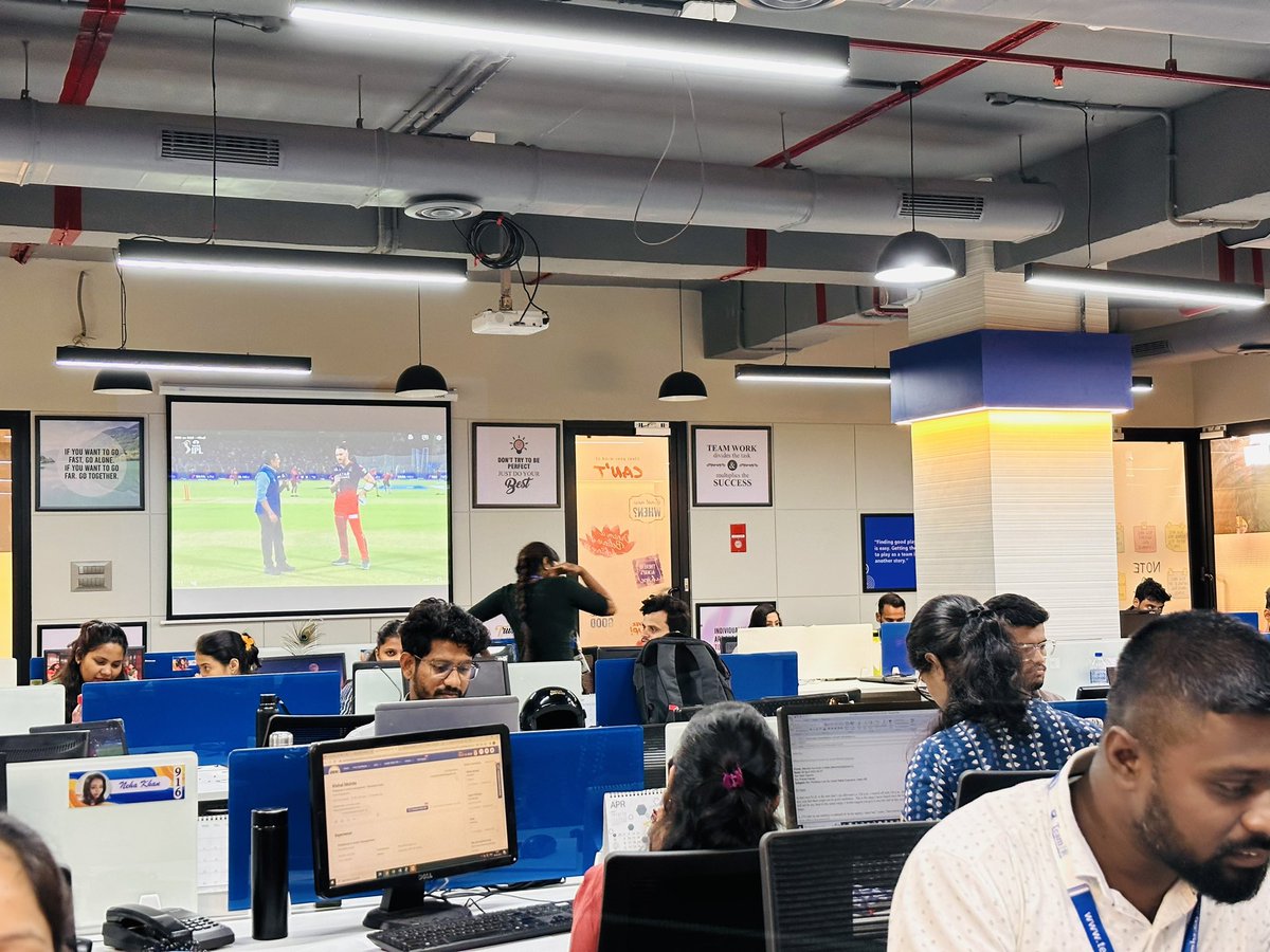TeamHR_G's tweet photo. New Office Look https://t.co/1G2rlIqVxh