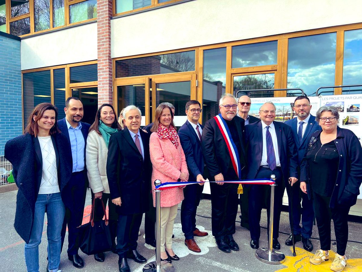iacovellixavier's tweet photo. Inauguration de l’école maternelle Scarron de @fontenay92 avec le Maire @laurent_vastel, le député @JLBourlanges et mon collègue @RKaroutchi
La restauration de cette école a permis d’économiser 62% sur la facture d’énergie pour le bien-être des enfants, des enseignants et de la planète !
