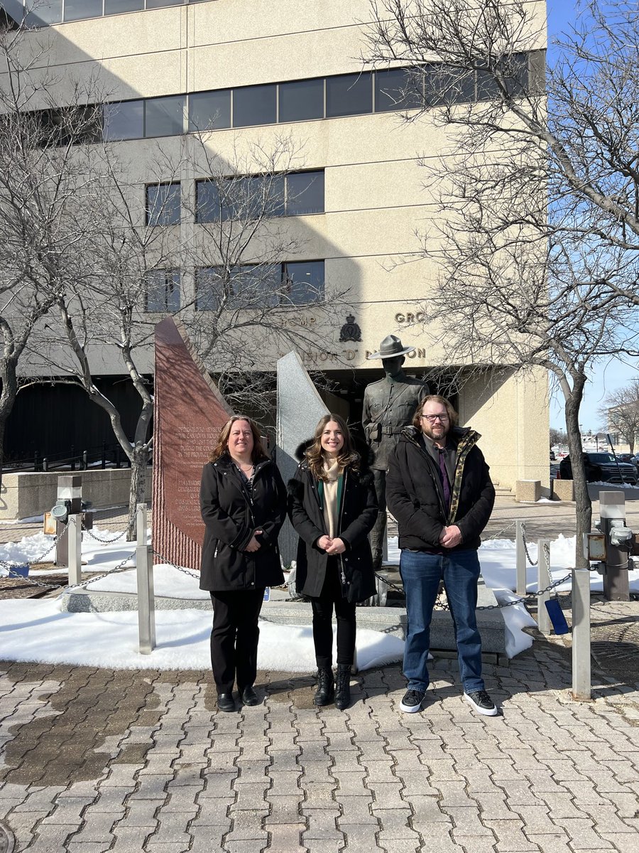 Députée &amp; porte-parole en matière de sécurité publique,Raquel Dancho, nous a rencontrés au STO de Winnipeg. Également vice-présidente du Ctee de la sécurité publique,elle s’est beaucoup intéressé crise nationale de dotation mettant en danger nos employés et la sécurité publique.