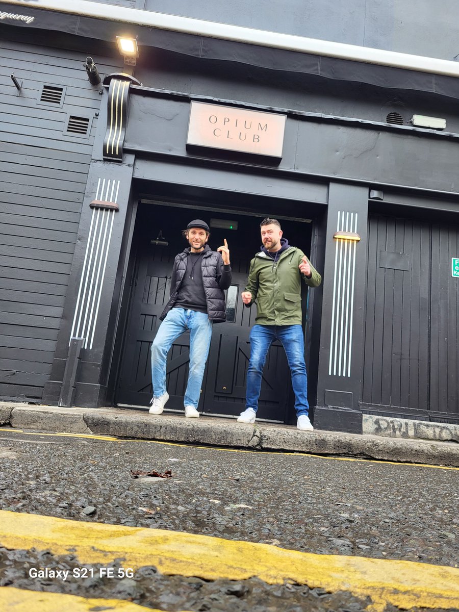 thebarleymob tweet media