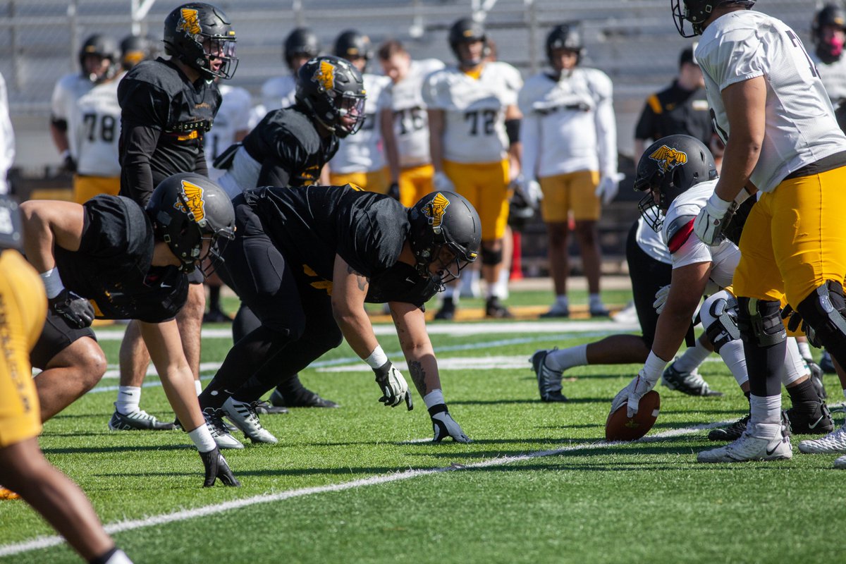 Missouri Western Football (@mwsu_football) on Twitter photo Spring practice 10 ✔️
#OurCity🦅🦁 Spring practice 10 ✔️
#OurCity🦅🦁