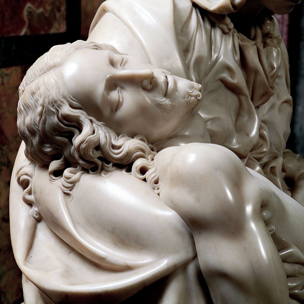 JamesLucasIT's tweet photo. Michelangelo aveva soltanto 23 anni 
quando scolpì la Pietà, una delle opere 
più straordinarie realizzate dall'uomo https://t.co/hue53EgCwB