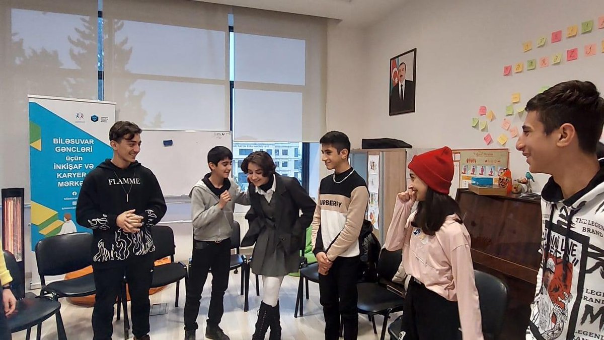 Kiçik təşəbbüslərimizi dinləyərək, bizlərə böyük ümidlər bəxş edən GİKM bağlanmasın. 

<a href="/presidentaz/">Ilham Aliyev</a> <a href="/1VicePresident/">Mehriban Aliyeva</a> <a href="/LeylaAliyeva_/">leylaliyeva999</a>  <a href="/Youthfund_Az/">Gənclər Fondu</a> <a href="/AzerbaijanPA/">AzerbaijanPA</a>
#GİKM #GİKMbağlanmasın #GİKMbaghlanmasin #Azerbaijan
#azerbaycan
🇦🇿