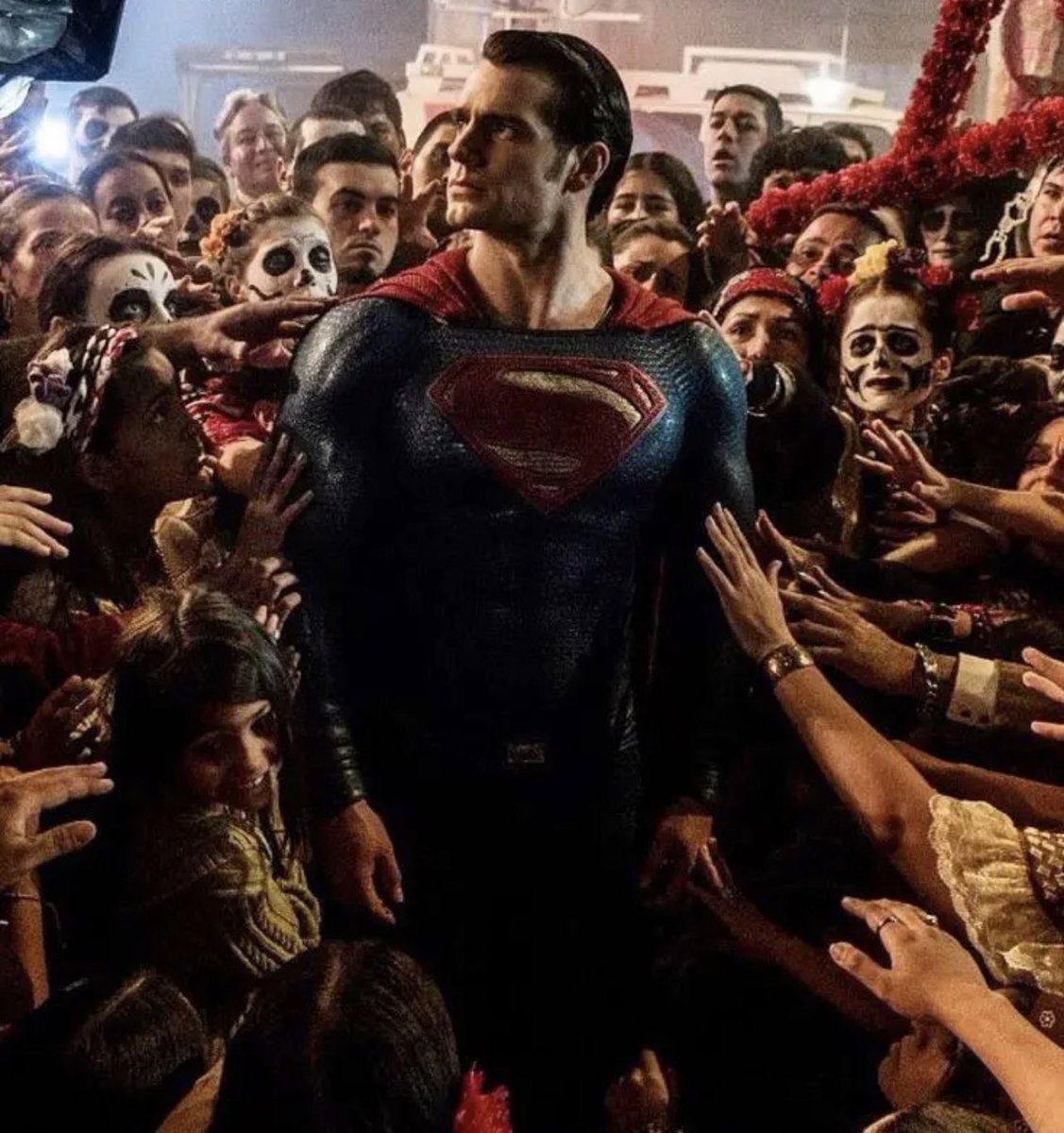 CrewsMat10's tweet photo. Movie                                  Reality: https://t.co/BItLcMyru5