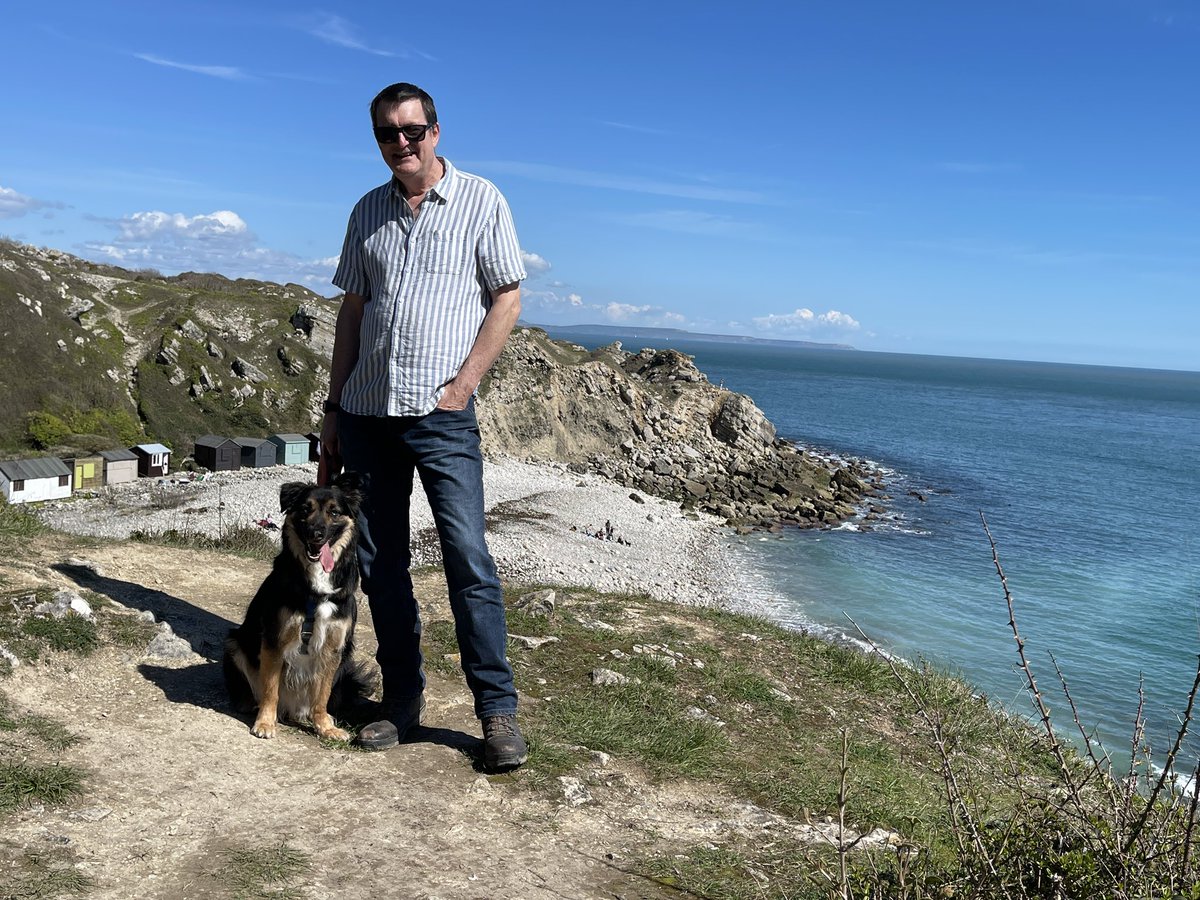 KickLizard7's tweet photo. There is a small possibility that I may have walked around the entirety of the Isle of Portland without actually falling off it. Which is quite some feat/feet when you think about it. And yes, #rescuejack aka The Dark Lord was also in attendance keeping me safe by barking at nothing in particular #Dogs #RescueDogs #DogsOfTwitter