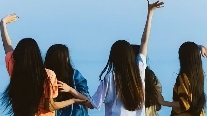 saintyjn's tweet photo. summerjeans will always have a special place in my heart.
#뉴진스 #NewJeans https://t.co/cDxF67UK9z