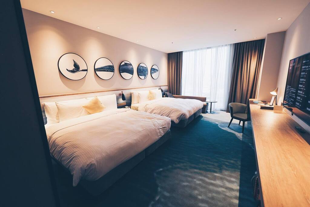 itsnelsonwei's tweet photo. #aquariumtheme #hotel #taiwan
.
.
.
.
.
#travelphotography #travelblogger #travelingram #traveltheworld #travelblog #travelingtheworld #traveladdict #travelphoto #travelpics #travellife #travelstoke #travelawesome #travelbug #travelholic #travelpic #trav… https://t.co/IAN3E2c9fG https://t.co/wudsdt2v7V