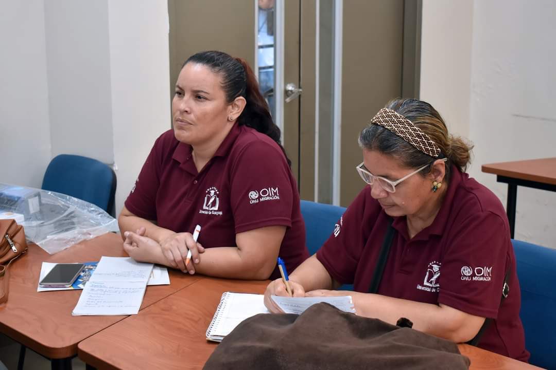 RommelSalazarCe's tweet photo. Gracias al aporte @OIMEcuador Citi Foundation, USA for IOM, @UdeGuayaquil @ugep_ec Facultad de Ciencias Administrativas, entregamos 93 kits  (mochila, termo, calculadora y pendrive) como parte del proceso de enseñanza de los procesos de emprendimientos a migrantes venezolanos. https://t.co/UN4gxeL0nr