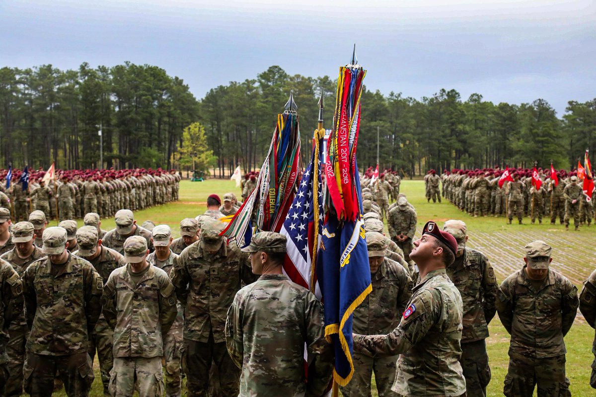 Congratulations to the 371 Paratroopers and Soldiers across multiple units and locations who successfully completed E3B today!
#AATW #GunsAndLeadersToTheFrony
#ArdennesLivin #BeAllYouCanBe