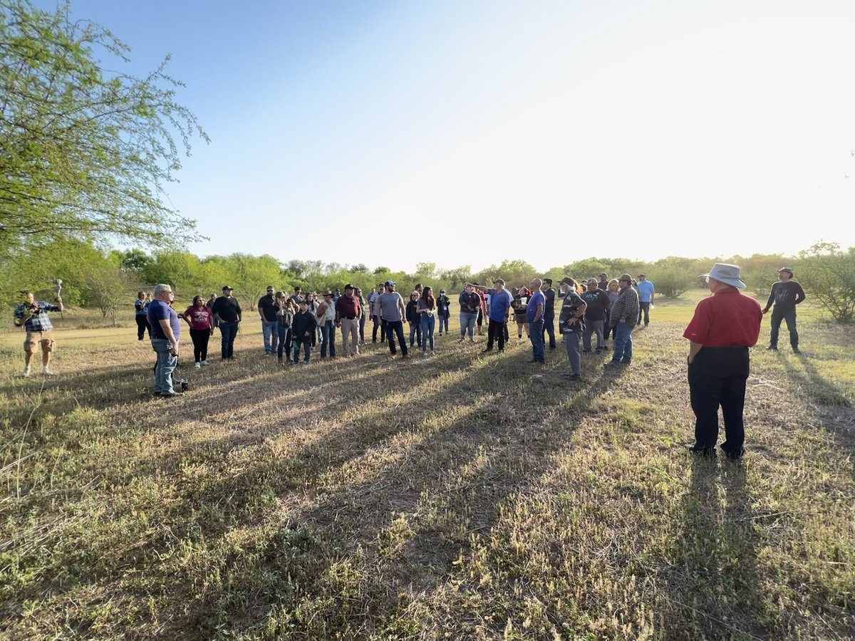 On this day last year: 
Venturing into the caliche pit in Edinburg, Texas in 2022 with #NoeTorres (<a href="/roswellbooks/">Noe Torres</a>), <a href="/ken_gerhard/">Ken Gerhard</a>, <a href="/TxUFOSightings/">UFOJane 🛸🕵🏻‍♀️</a>, <a href="/GLURPtheAlien/">GLURP</a> where an aerial phenomenon scorched construction equipment in 1966, leaving it charred and causing 8 workers to flee.