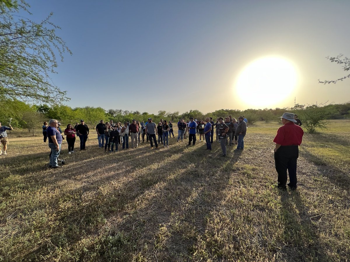 DanielAlanJonez's tweet photo. On this day last year: 
Venturing into the caliche pit in Edinburg, Texas in 2022 with #NoeTorres (@roswellbooks), @ken_gerhard, @TxUFOSightings, @GLURPtheAlien where an aerial phenomenon scorched construction equipment in 1966, leaving it charred and causing 8 workers to flee. https://t.co/DhzD7IgFPr
