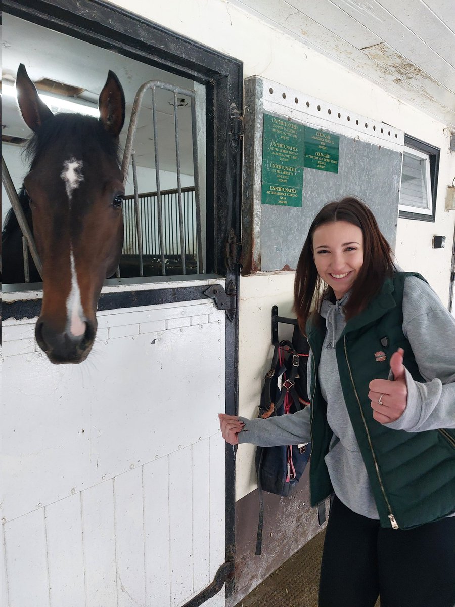 RichM39162405's tweet image. Obviously gutted I wasn't at @hullkrofficial today, but still had a good day at the #Middleham @Racingwelfare Open day with the family.