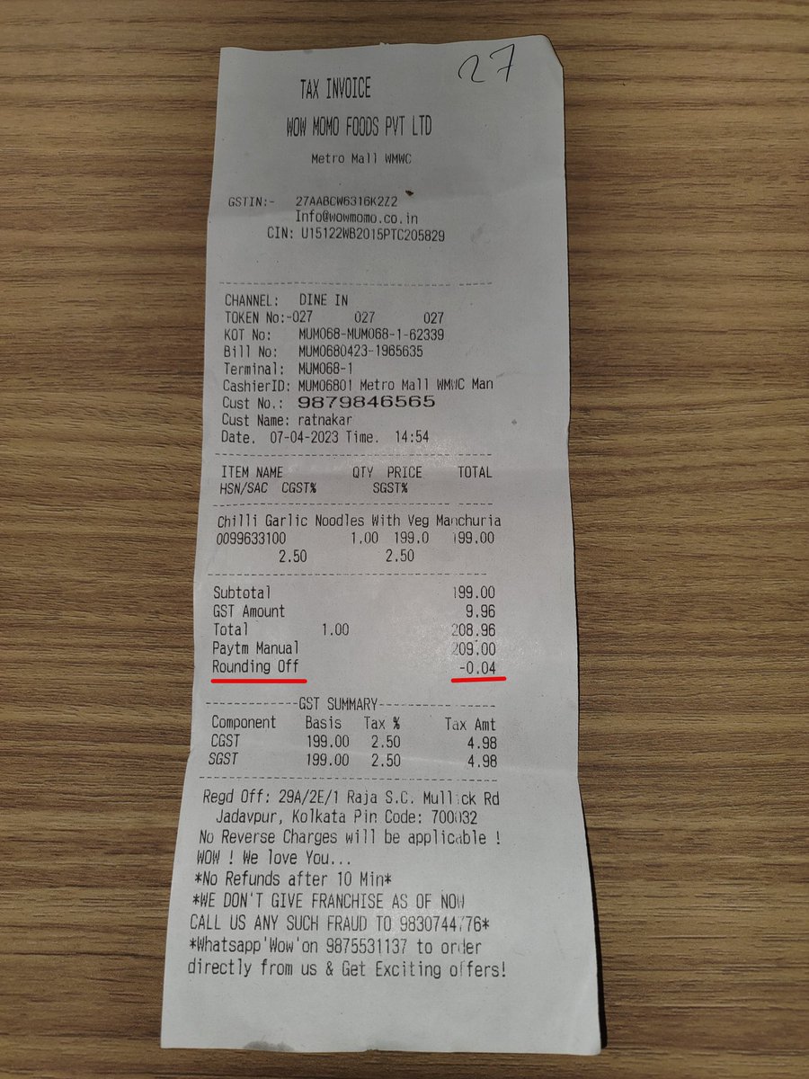 ratnakar6yadav's tweet image. Hey @Wowmomo4u, Why round off the bill when we can pay the exact amount? Let's not sweat the small stuff and keep things simple! #NoMoreRounding #ExactAmount #WowMomos