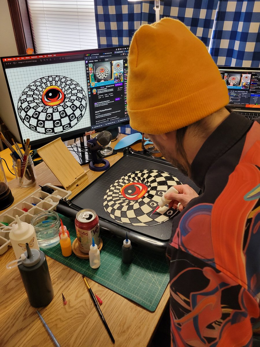 About to flip this collaboration piece with Eyez twitch.tv/thejoyofpancak…