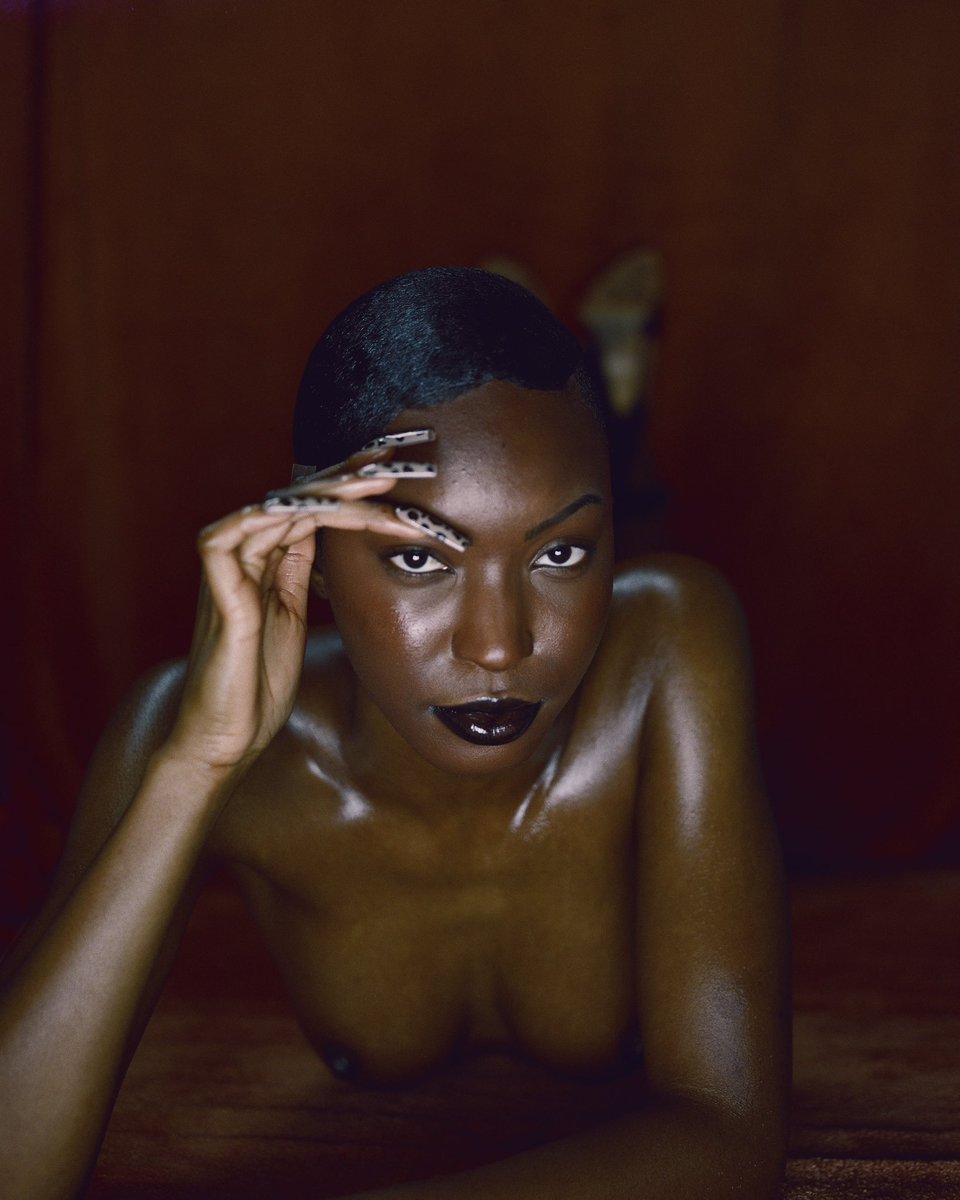 nicokartel's tweet photo. the brown lady. https://t.co/vF87Ew0HaJ